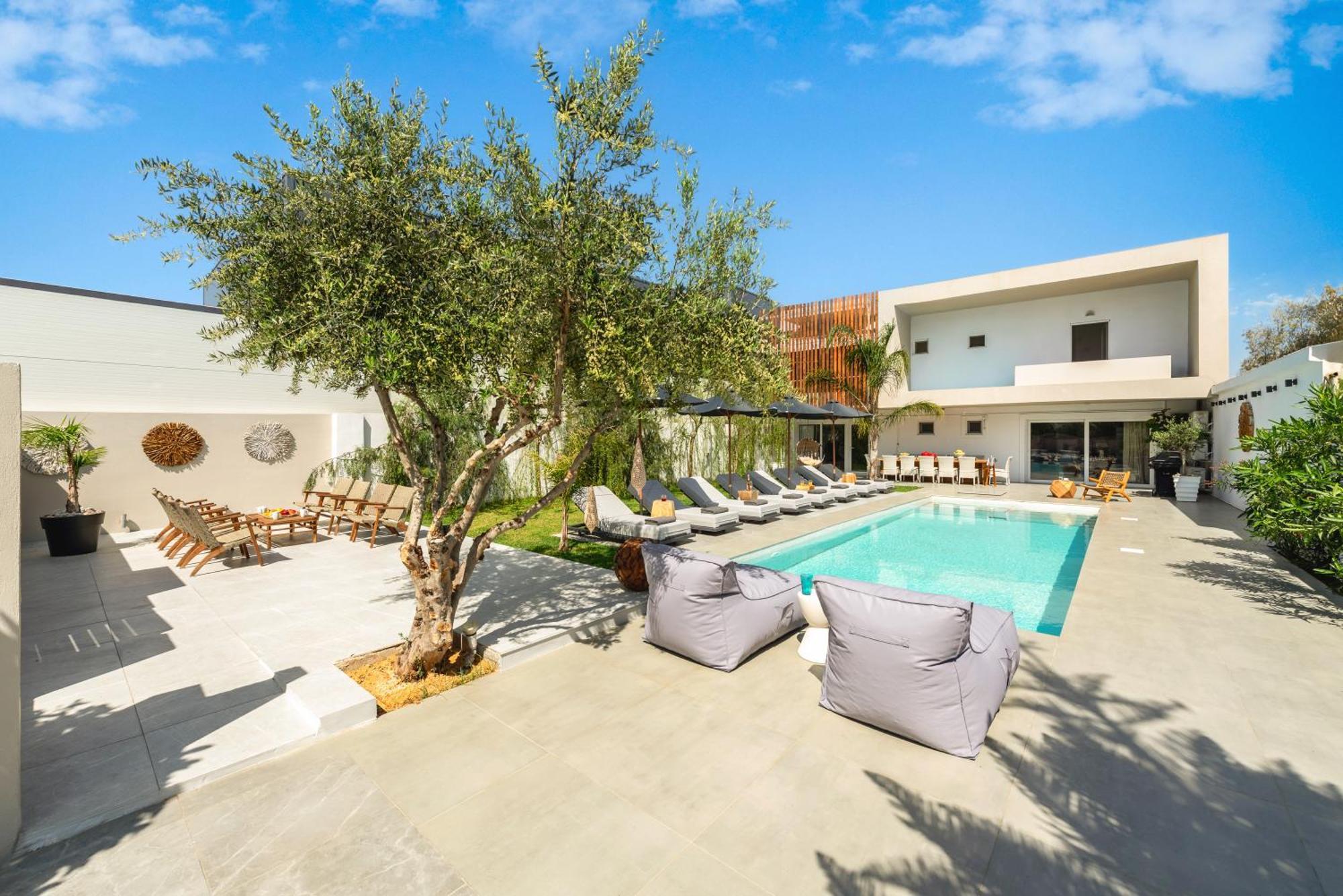 Hypnosis Beachside Villa With Private Heated Pool Georgioupoli Exterior foto