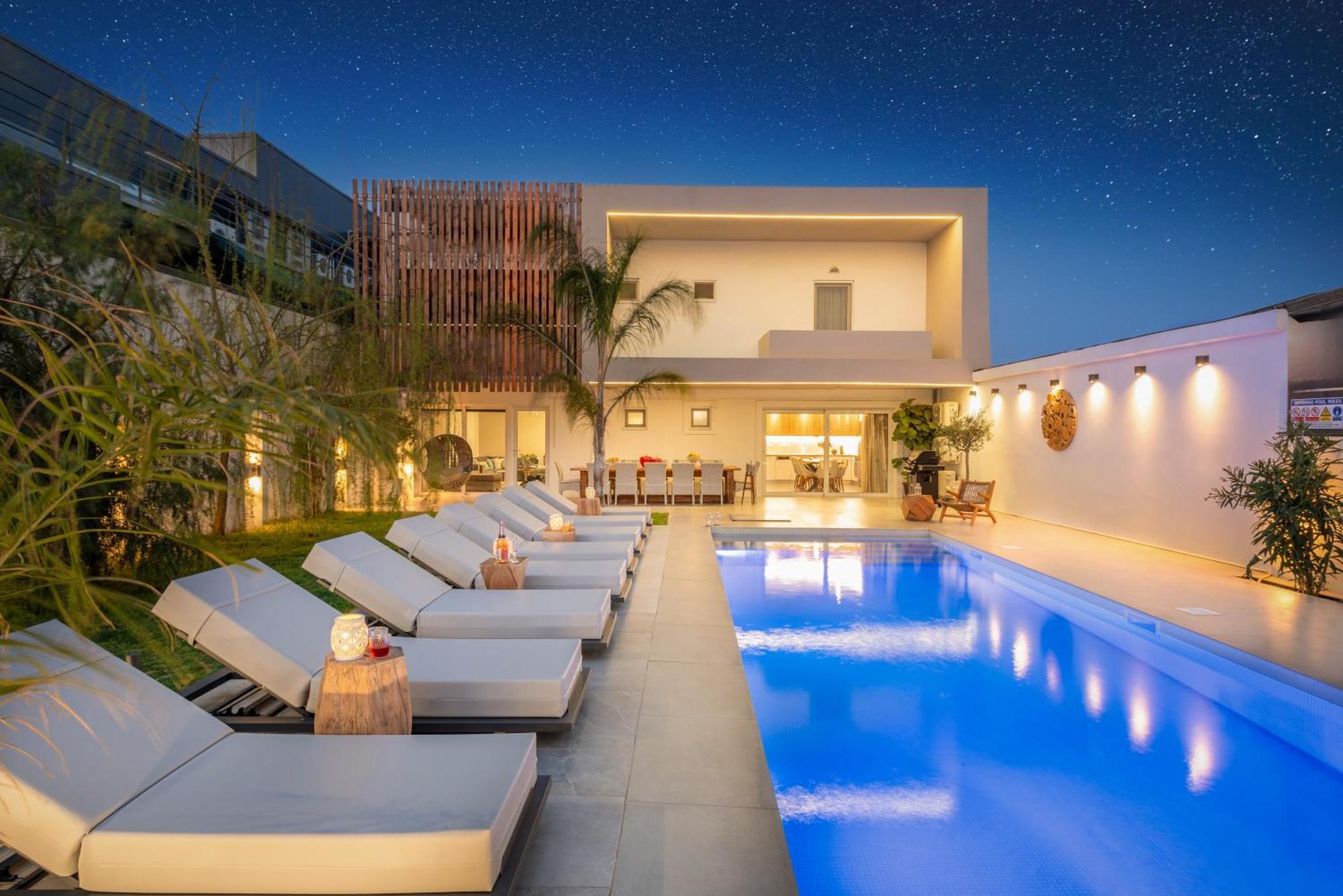 Hypnosis Beachside Villa With Private Heated Pool Georgioupoli Exterior foto